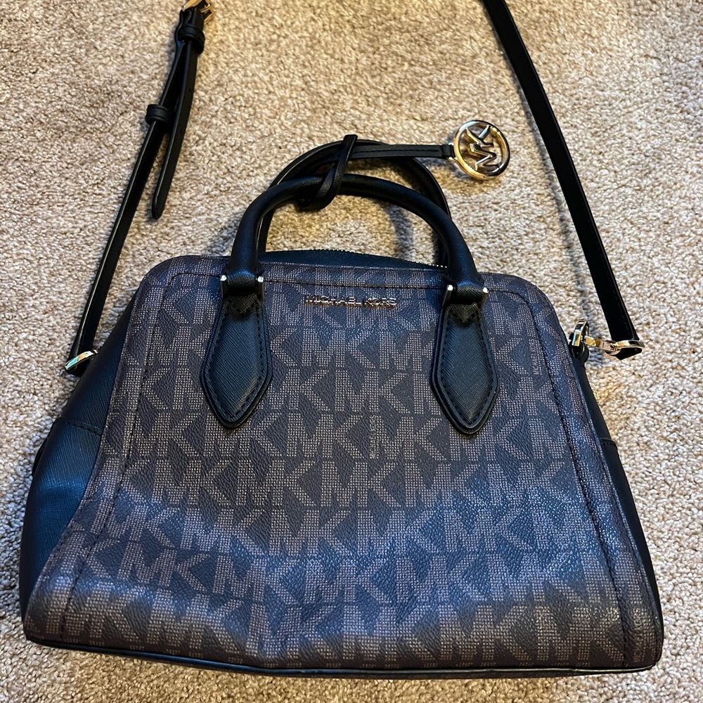 Like New Michael Kors Satchel